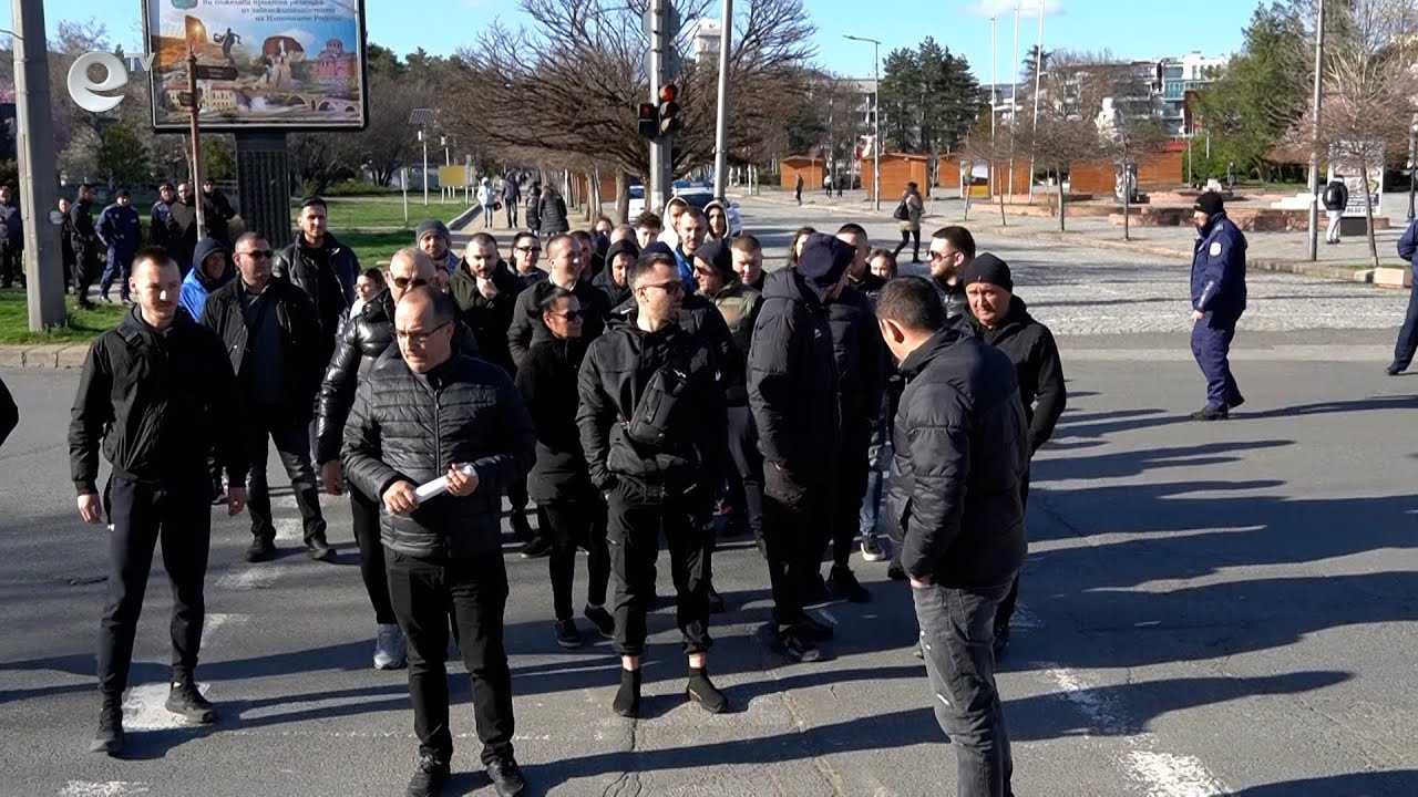 Ресторантьори от Кърджали излязоха на протест