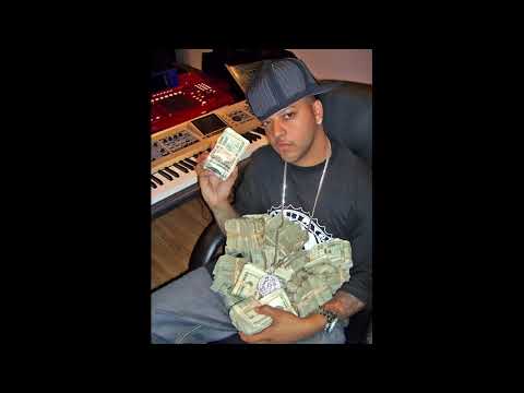 Nu Jerzey Devil ft. Clyde Carson & ? - In These Streets (Alt. Intro) (Produced By ? ) (2008)