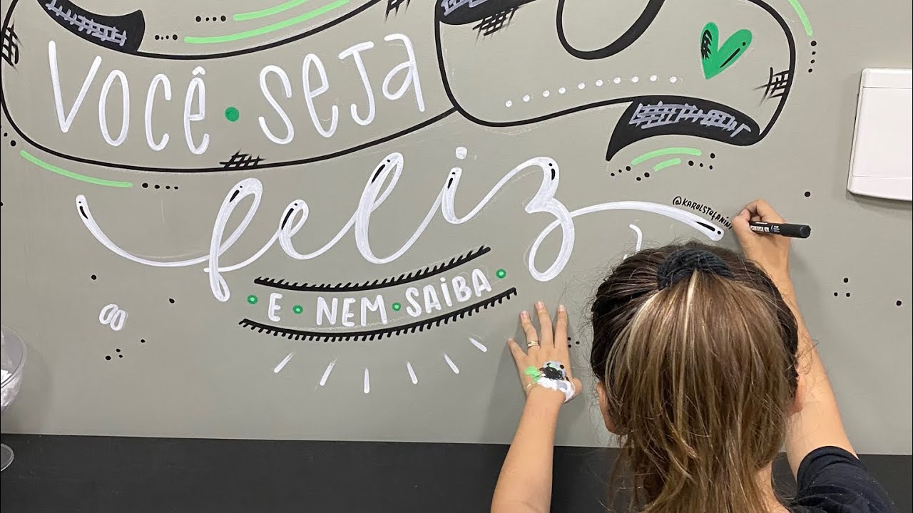 Desafio: criando uma arte na PAREDE DO QUARTO com apenas 4 cores! Deu certo