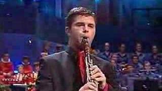 Julian Bliss plays Mozart clarinet concerto (Adagio)