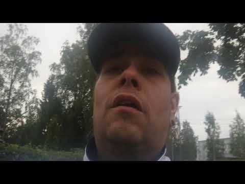 Iltaa kotiin menossa sateessa