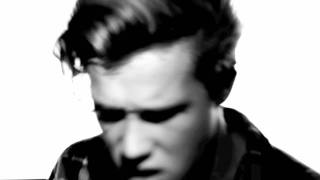 Andreas Moe - Stay so we stay us