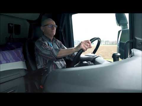 2021 Volvo FH vs Scania R500