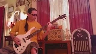 L7 Crackpot Baby (bass cover).