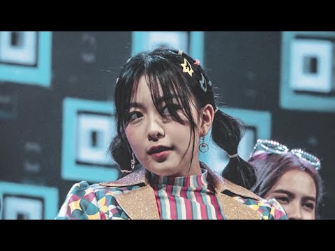 190920 BNK48 Mewnich - Jabaja @ Samyan Mitrtown Opening [Fancam 4k60p]