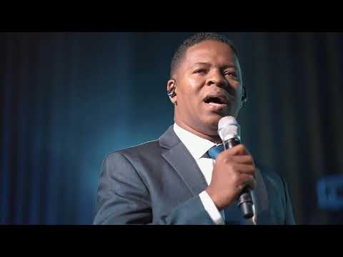 El Dios al que sirvo | Juan Francisco [En Vivo] - Video Oficial