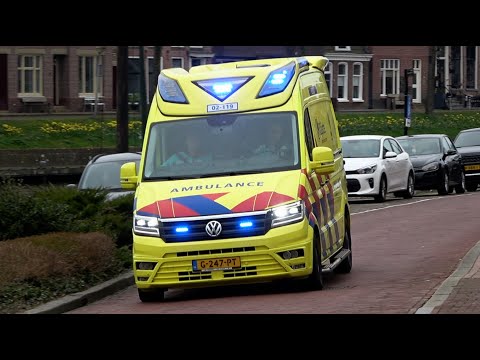 A1, Otaris CR Ambulance 02-119 Mitselwier door de Dokkumer binnenstad naar melding