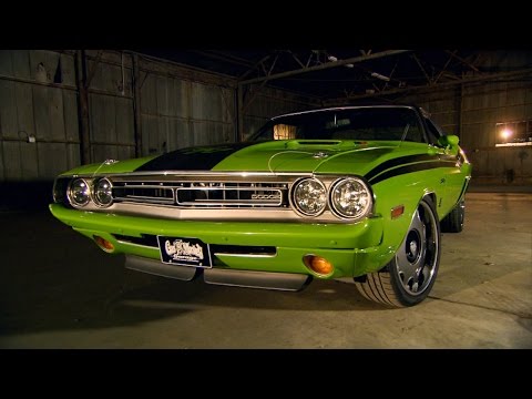1971 Challenger R/T Scat Pack Gets a Modern Retrofit