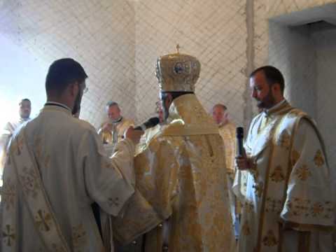 Pași cu Folos - Slujba de sfințire a noii Catedrale din Adjud, iulie 2014 part.1