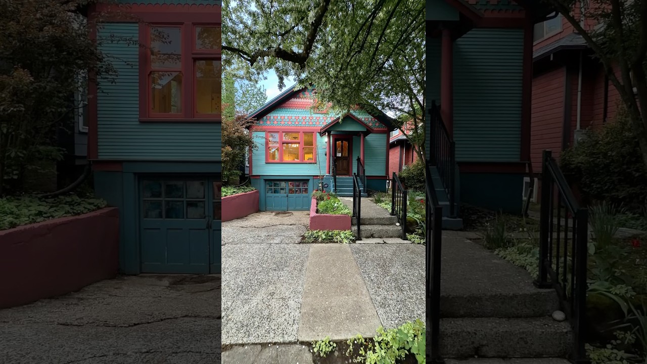 Colorful Victorian in SE Portland 🌹