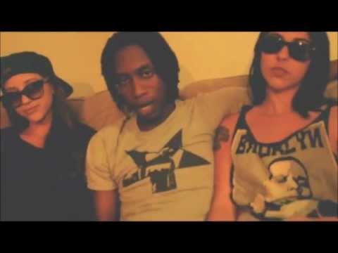 [Official Music Video ] Yung Simmie - Turn Up (RVIDXRKLVN)