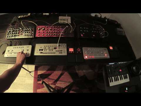 Neutron TB-03 Model-D TT-303 DFAM TT-606 - Live Experimental Electronic Music Jam - 2018-10-14