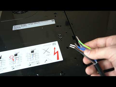 Induction Hob Electrolux 600 Flex Bridge - Does It Have a Ready-Made Plug? | Installation FAQ