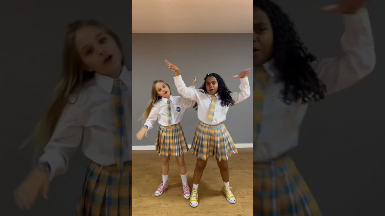 ELAS FIZERAM UMA DANCINHA VIRAL!
