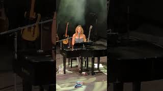 Delta Goodrem - Running Away, Wish You Were Here, Play (Hearts On The Run Tour - Birmingham)