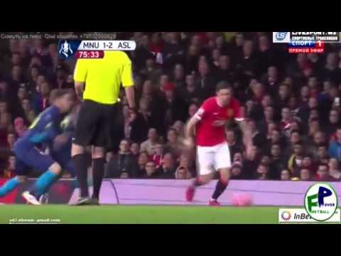 Angel Di Maria receives two yellow cards in a minute - Manchester United vs Arsenal 2015