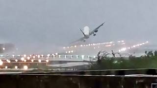 Pilot Loses Control During Go Around