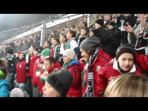 Legia - Rapid drużyna SFW 2001 tańczy ole ola
