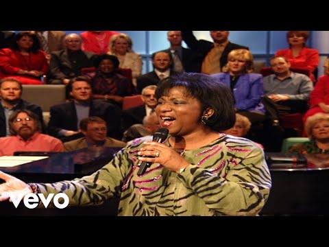 Bill & Gloria Gaither - All Rise [Live] ft. Babbie Mason