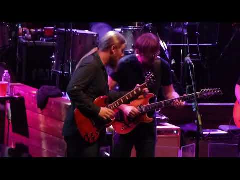 Tedeschi Trucks Band "Mountain Jam" w/ Trey Anastasio (Phish) 10/14/17 Beacon Theatre New York City