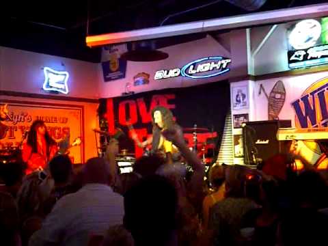 Love Tribe live at Wild Wings