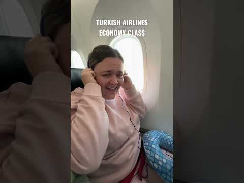 FLYING ECONOMY CLASS FROM MIAMI TO SWITZERLAND #turkishairlines #economyclass #travelcouple