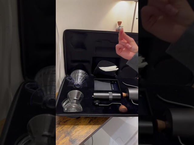 شنطة القهوة المختصة V60 من باريستار (مع طاحونة احترافية) + هدية مجانية (ترمس حافظ للحرارة و كوب و مقياس حرارة)