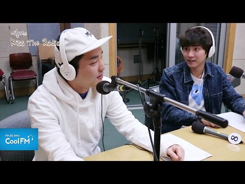 남자 게스트 한희준의 등장에 실망한(?) 딘딘과 홍기! / 170318[이홍기의 키스 더 라디오]