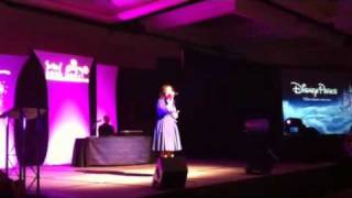 Kimberly Locke sings &quot;Over the Rainbow&quot;