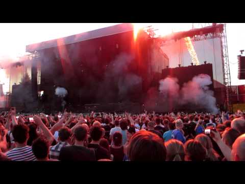 Metallica -  Intro of One (Fireworks) - (Valle Hovin 23 May - 2012)