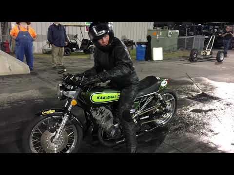 FAST TWO STROKE TRIPLES! You have to love that sound! Wounded H1 500 vs. H2 750