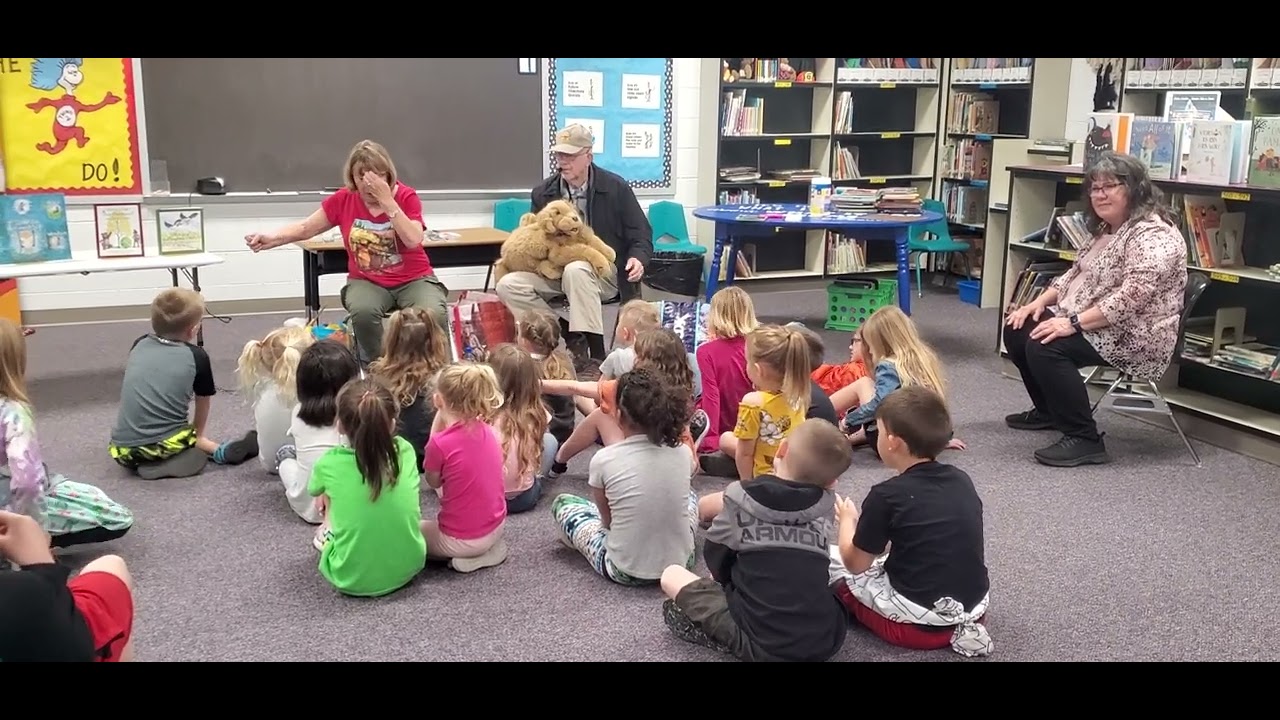 Juan Pans hears a ghost