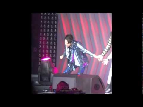 [FANCAM] 120520 EXO D.O. - Mama @ SMTOWN LA 2012