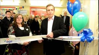 preview picture of video 'Snooker star Terry Griffiths opens the new Age Cymru Sir Gar HQ'
