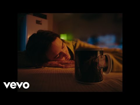 Tiberius b - Olivia (Official Video)