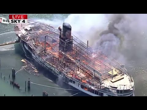 download lagu mp3 mp4 Boblo Boat Burns, download lagu Boblo Boat Burns gratis, unduh video klip Boblo Boat Burns