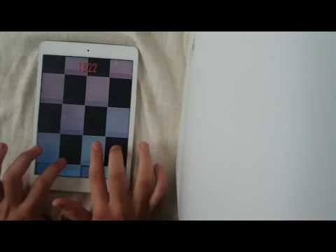 Funniest double tap technique ever in Piano Tiles 2 xDDDD