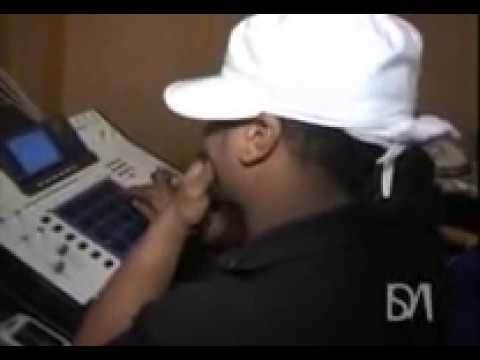 Just Blaze on his MPC 4000