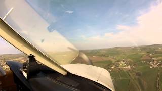 preview picture of video 'Landing at Land's End (EGHC) Runway 16 in a PA28'