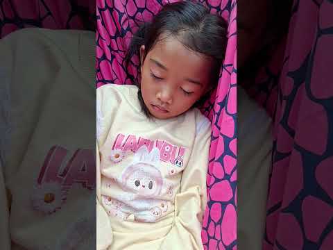 tidur pake ayunan !!!