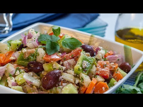 How to Make a Traditional Greek Salad - Horiatiki Salata