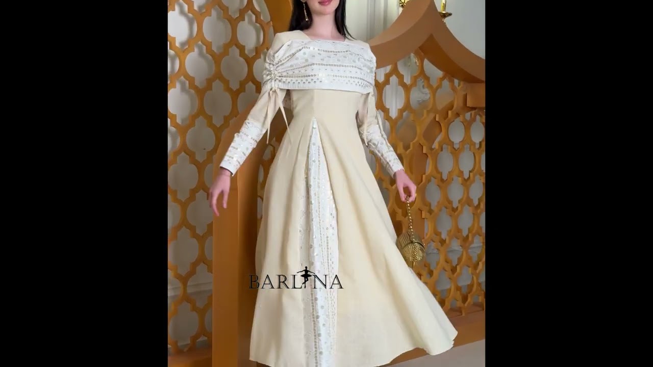 Soft off-white jalabiya with elegant traditional embroidery - XXL