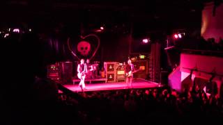 Alkaline Trio - &quot;You&#39;ve Got So Far To Go&quot; - Live at The Cat