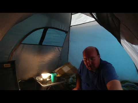 MongoTV_3247 - English Vlog_0145 - Eating Meatballs With Curry Rice In My Tent