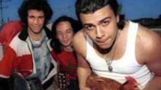 El bache (la canción del verano) - Los Delinqüentes