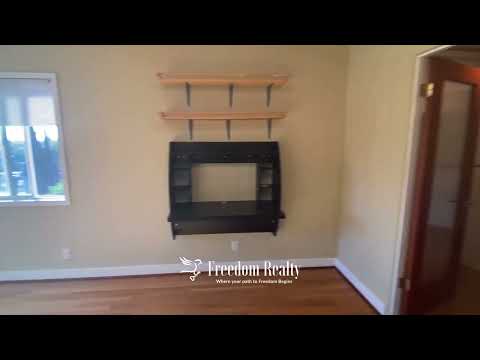 Modern Townhome with Gorgeous City Views – Prime Thousand Oaks Locati - Video 2 of 2