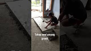 Download lagu pasang granit pertama mp3