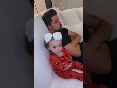 DAD LIKE DAUGHTER😱