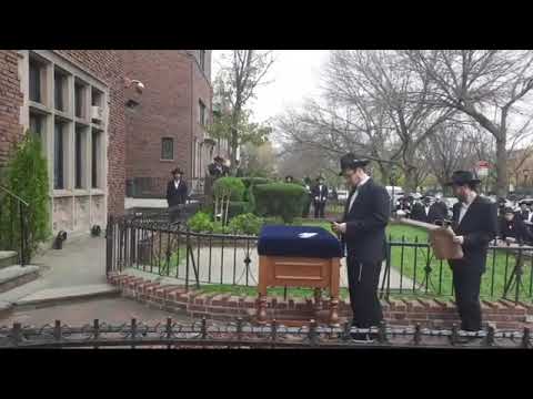 חלוקת דולרים להוספה בצדקה • ו' כסלו תשפ"א