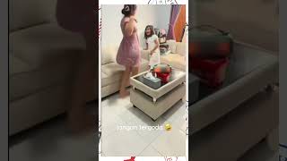 Download lagu goyangan janda pakai daster lagi viral #shorts mp3 Download lagu goyangan janda pakai daster lagi viral #shorts mp3